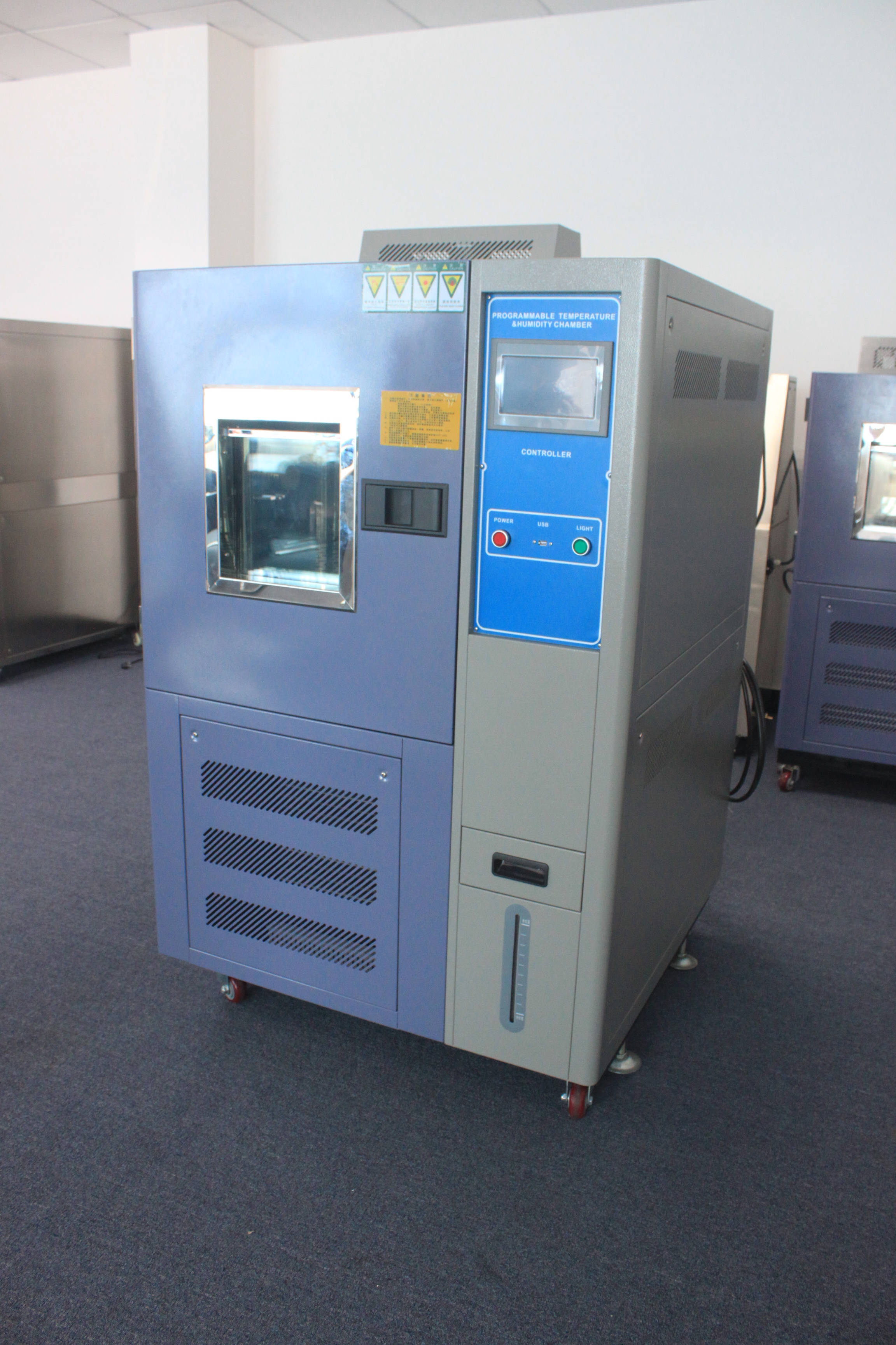 LED高低温湿热试验箱 湿热试验在LED产品可靠性验证中的关键作用